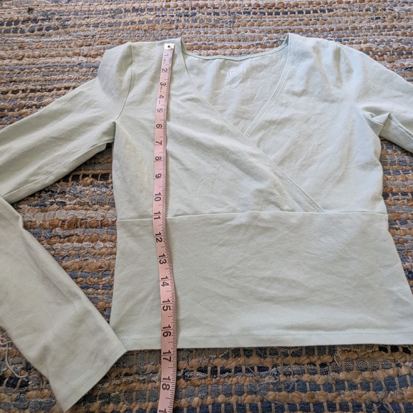 Hollister Mint Green Wrap Crop Top L/S Vneck Small Cottagecore Feminine - Picture 4 of 5